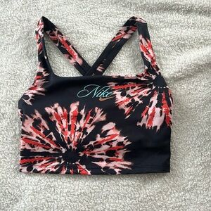 Super cute Nike sport bra